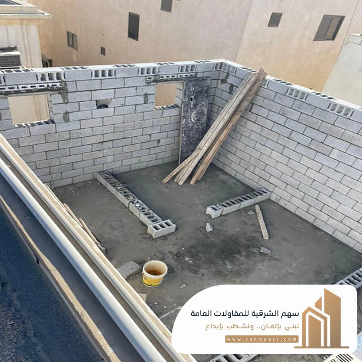 بناء مجلس في الحوش الشرقية